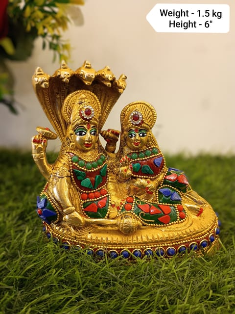vishnu laxmi sitting
