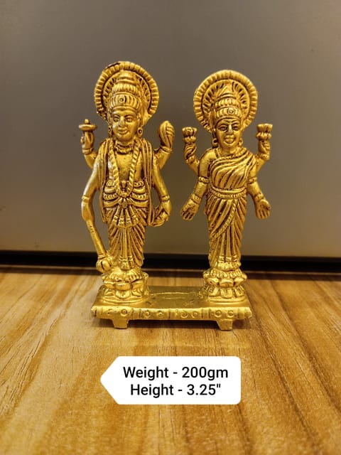 vishnu laxmi standing